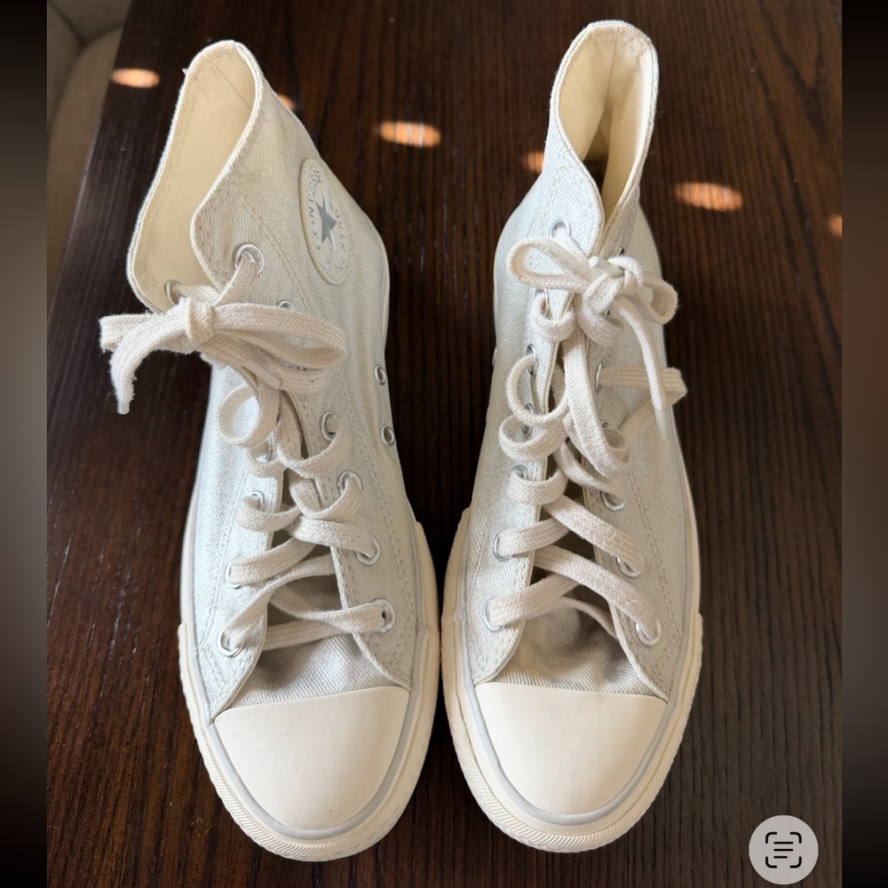 Converse Women's metallic High-Top Sneakers size 7